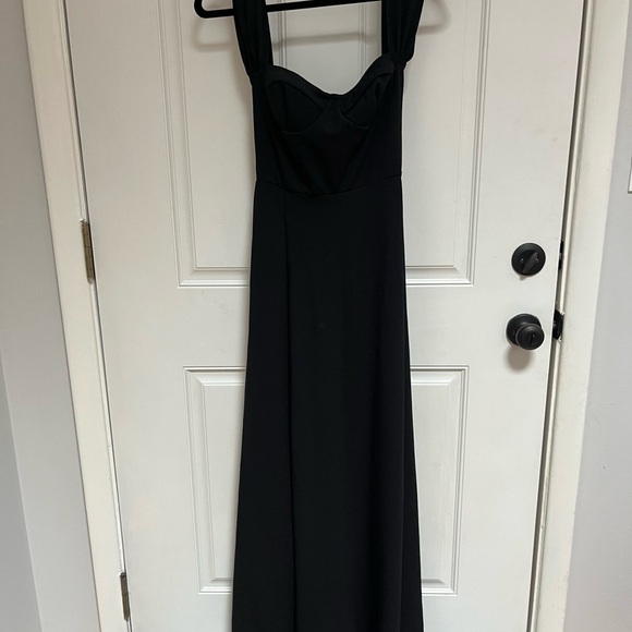 NWT pretty little thing black cup size 4 maxi gown heavy material - Picture 2 of 6
